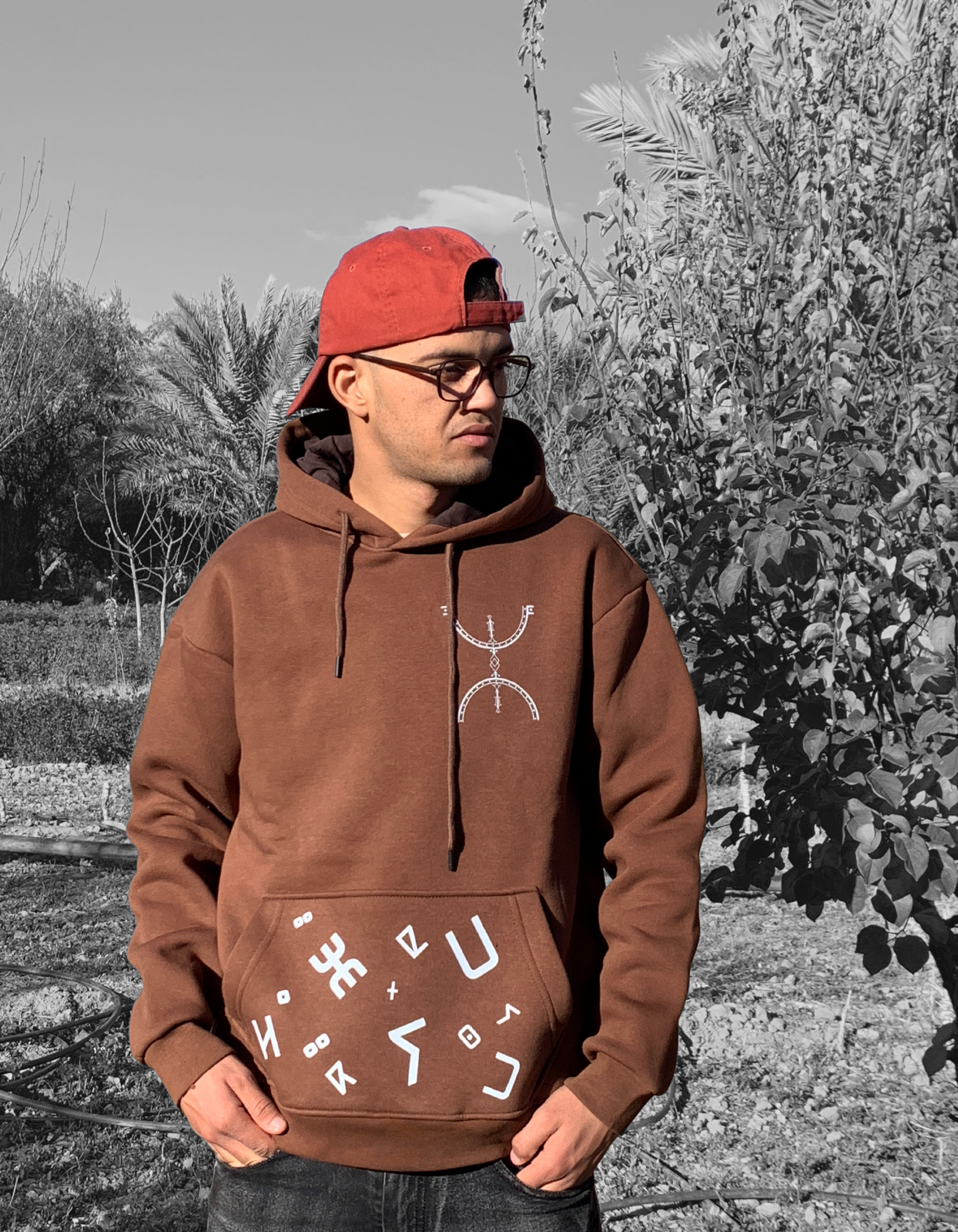 Amazigh hoodie (TIFINAGH)